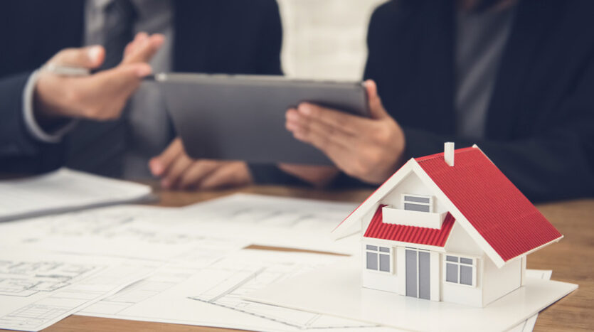 Header Come vendere casa con un’agenzia immobiliare