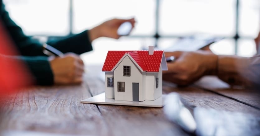 Header Flipping immobiliare: cos’è, come funziona e quando conviene davvero